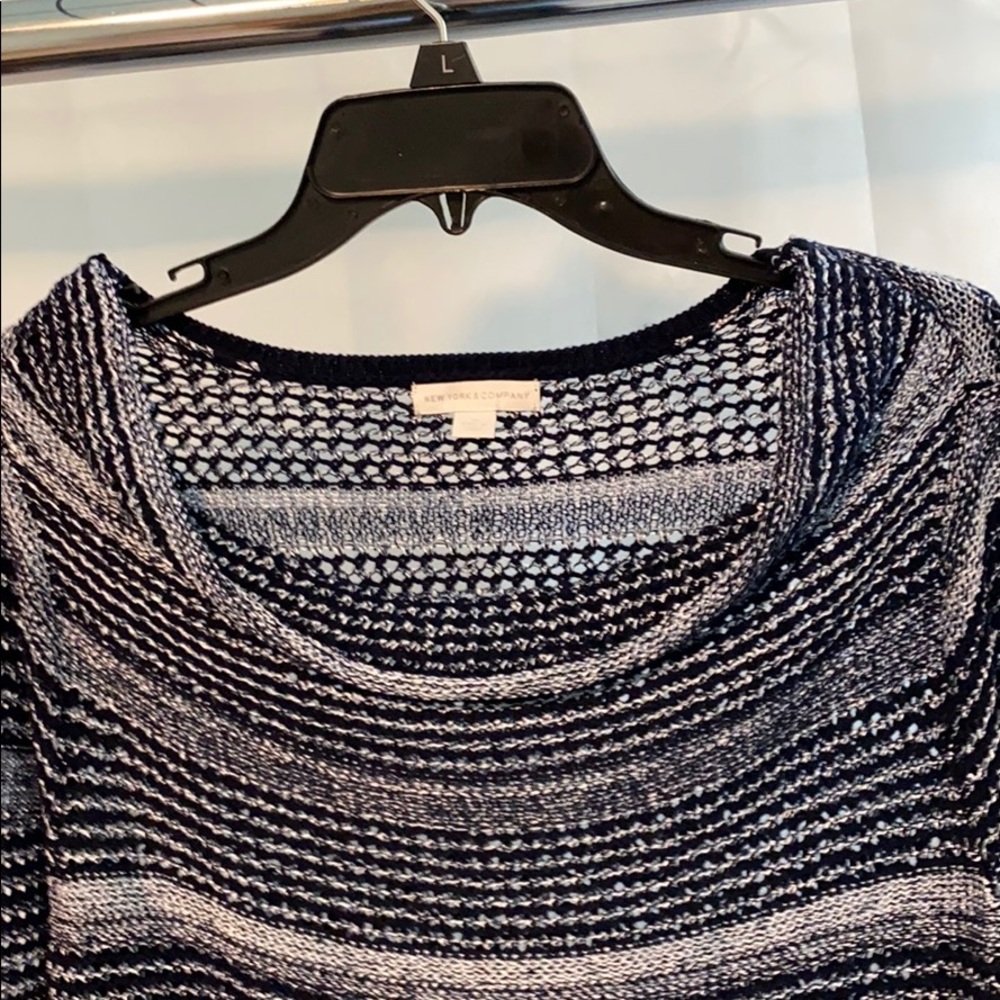 Sweater - Picture 4 of 4